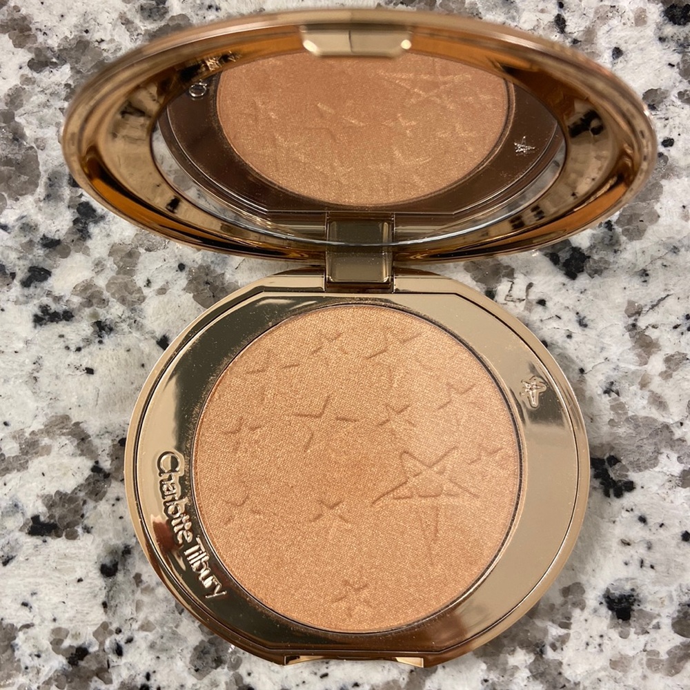 NEW ✅ Charlotte tilbury highlight gilded glow